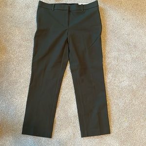 Ann Taylor, petite, mid rise, slim leg, ankle length pants 6P